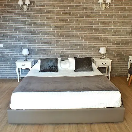 Maglo Centro Гостьовий будинок 2*